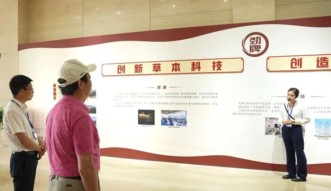 親眼見到這一幕,他驚嘆…